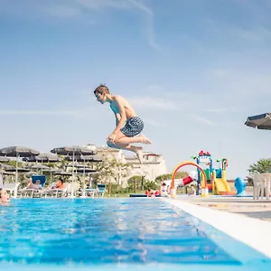https://hotel-deborah.emilia-romagnahotels.net